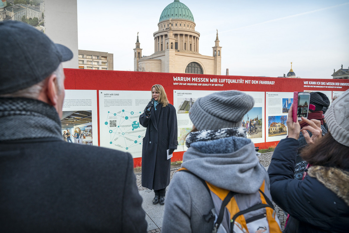 Bauzaun-Ausstellung in Potsdam